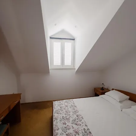 Pjevalo-mljet Apartment