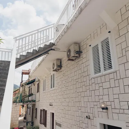 Pjevalo-mljet * Polace