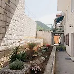 Pjevalo-mljet * Polače