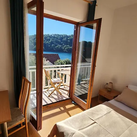 アパート Pjevalo-mljet Polače