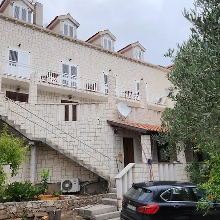 Pjevalo-mljet Apartament *